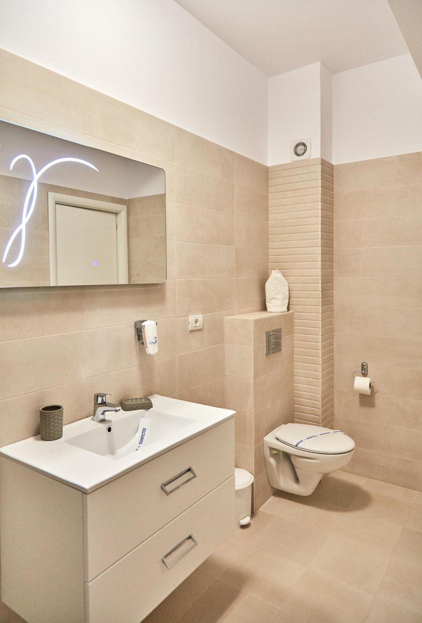 Excelsior Apartaments Mamaia Nord ナボダリ エクステリア 写真
